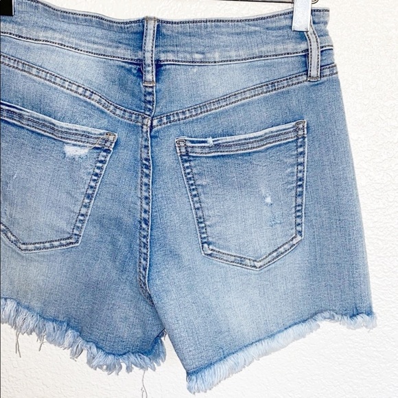 Dip Juniors Light Wash Distressed Jean Shorts - Picture 5 of 7